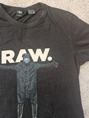 G-Star RAW Logo Graphic Masked Figure Tee-Shirt Mens Small mid-2010s Industrial